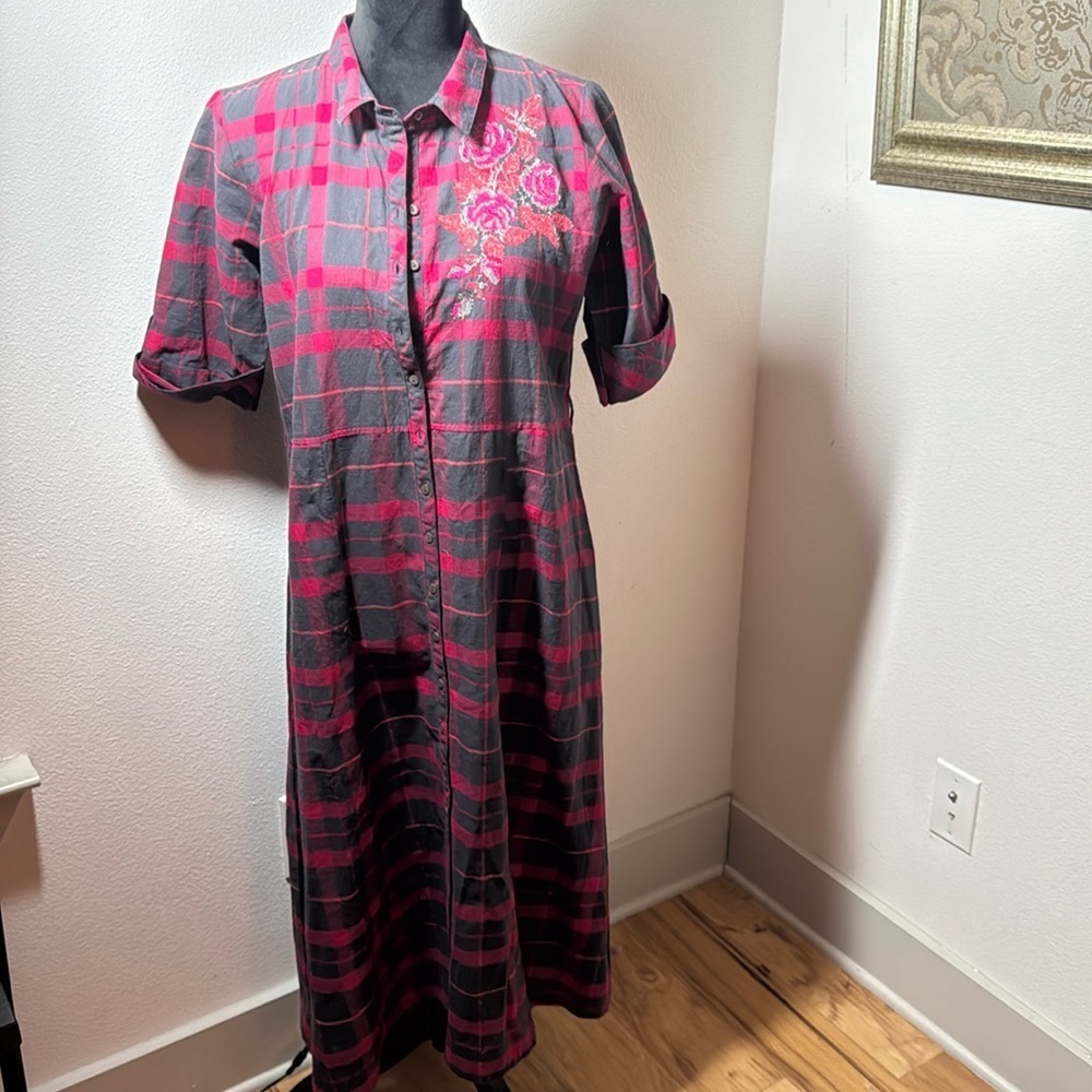 Bombay Paisley Plaid red black embellished button down shirt dress‎ Sz L
